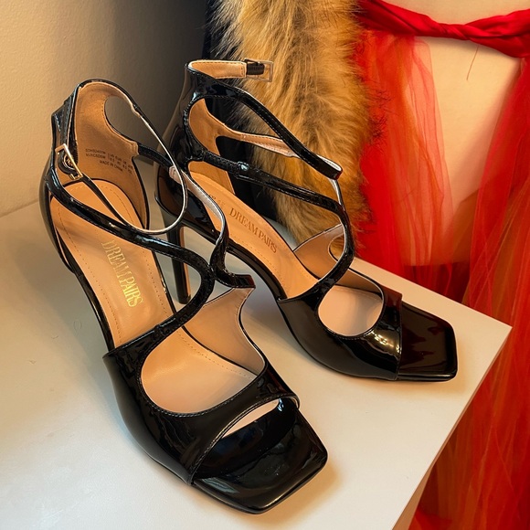 Black patent heels - Picture 5 of 5